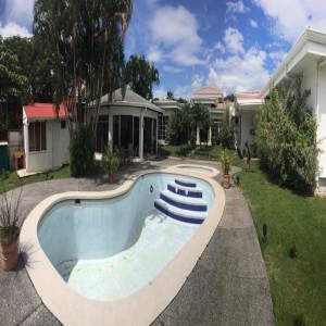 Casas-CASA EN LINDORA DE SANTA ANA