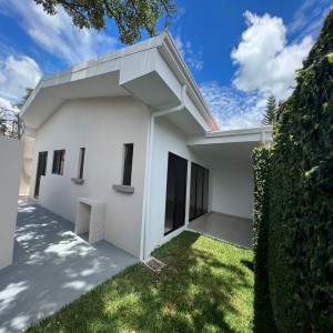 Casas-VENTA DE BELLA CASA EN POZOS DE SANTA ANA